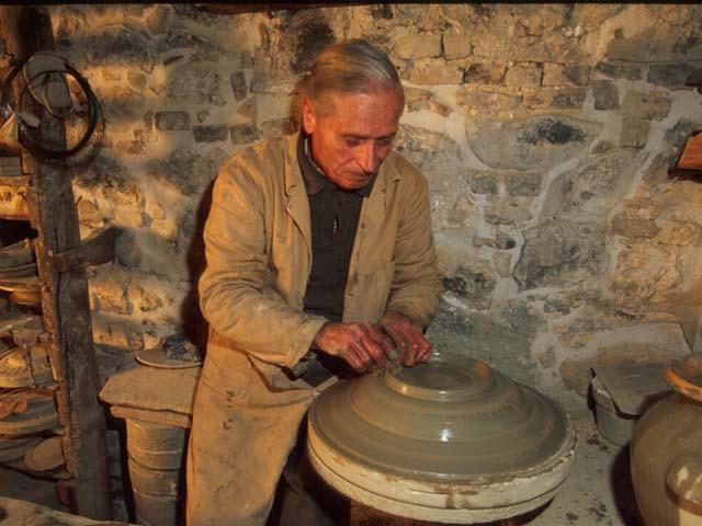Argilla e cuoio: l’artigianato nella provincia di Campobasso