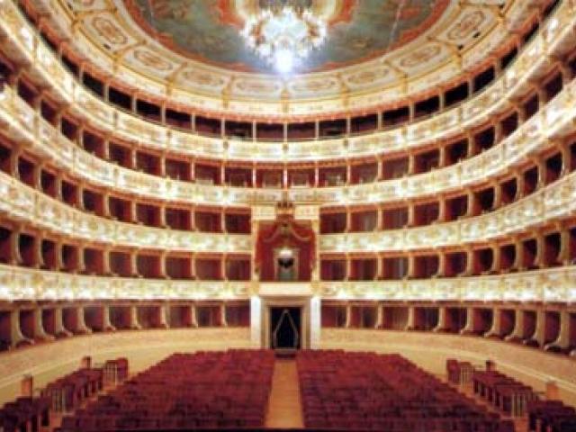 Teatro Farnese e Teatro Regio