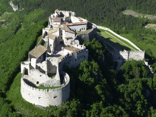 Castel Beseno - Besenello